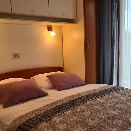 Appartamento Amalia 2 Malinska