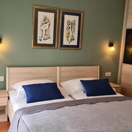 Amalia 2 شقة مالينسكا