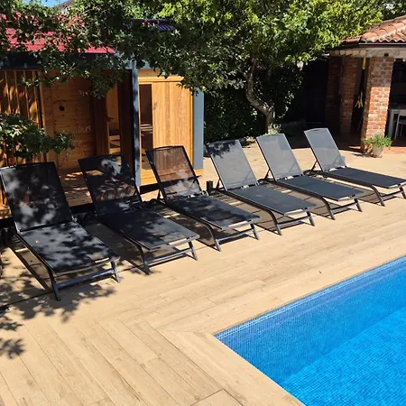 Apartment Amalia 2 *