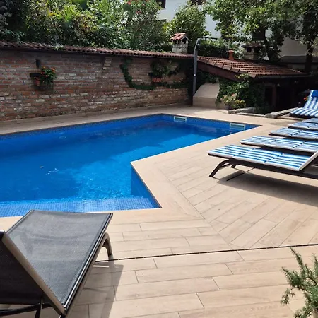 Amalia 2 * مالينسكا