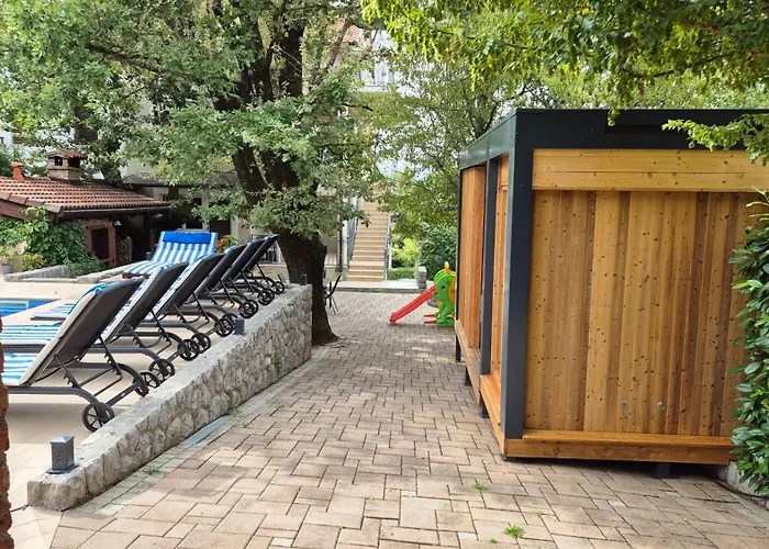 Apartman Amalia 2 *